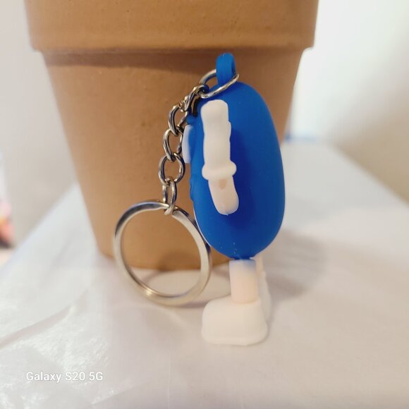 Unbranded Blue M&M Candy Character Keychain Unisex NWOT Backpack Collectible - Picture 4 of 6